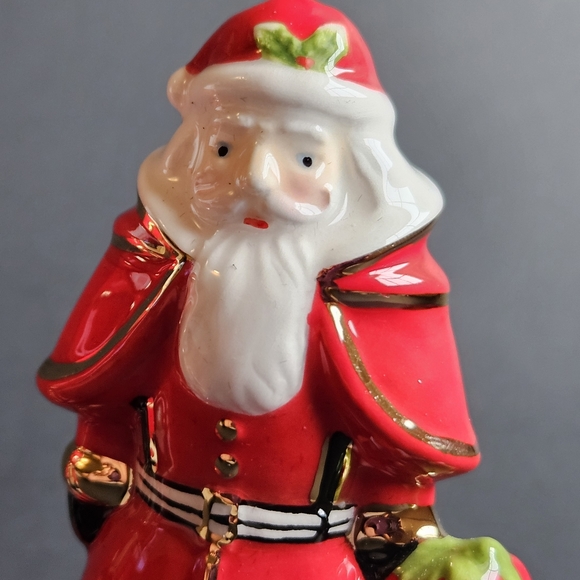 Mackenzie Childs Santa Salt and Pepper Shakers - Picture 5 of 9